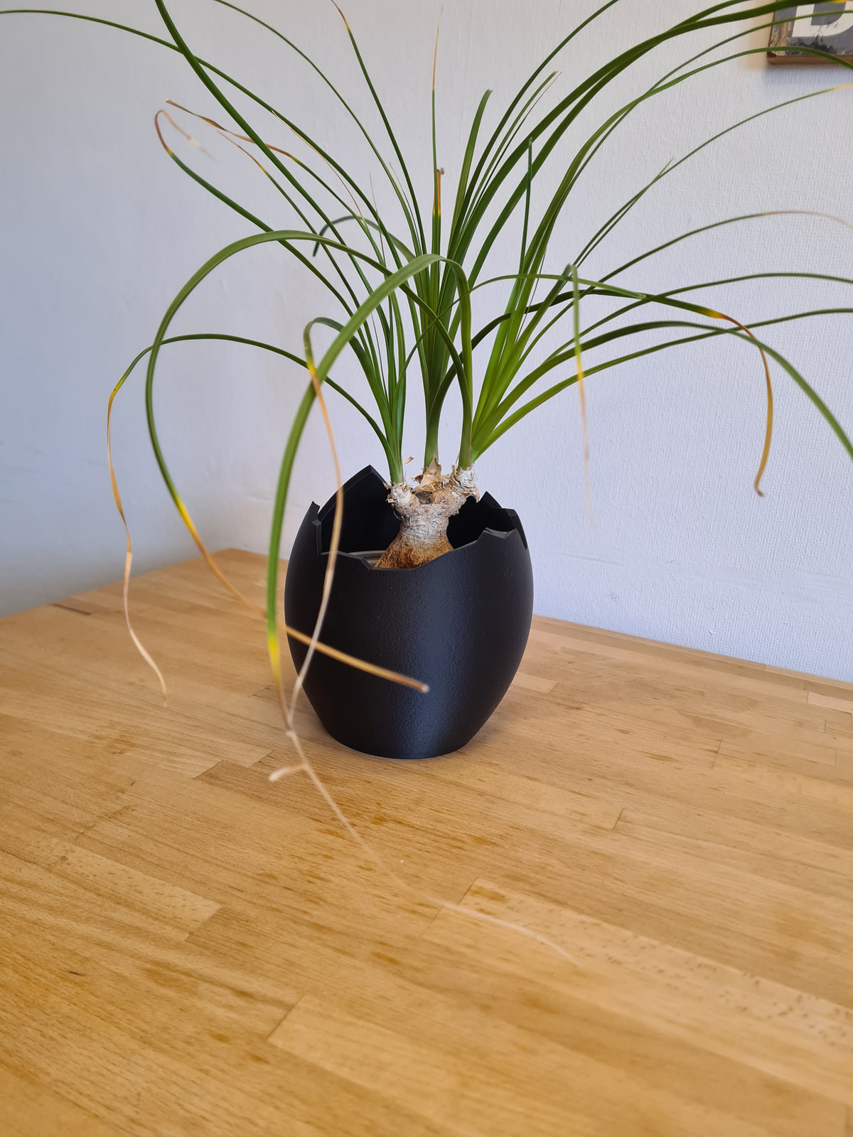 Vase „Broken Egg“ in Eierschalen-Optik, 3D-Druck aus PLA – print3design, Ansicht 3
