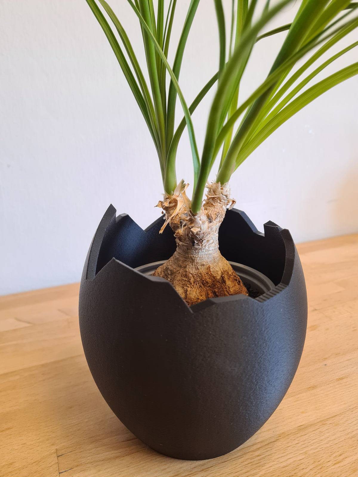 Vase „Broken Egg“ in Eierschalen-Optik, 3D-Druck aus PLA – print3design, Ansicht 4