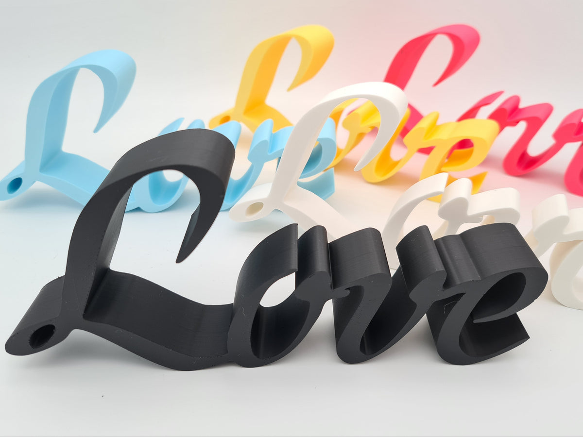 3D-gedruckter Deko-Schriftzug „Love“ aus mattem PLA – Wanddeko von print3design, Ansicht 2