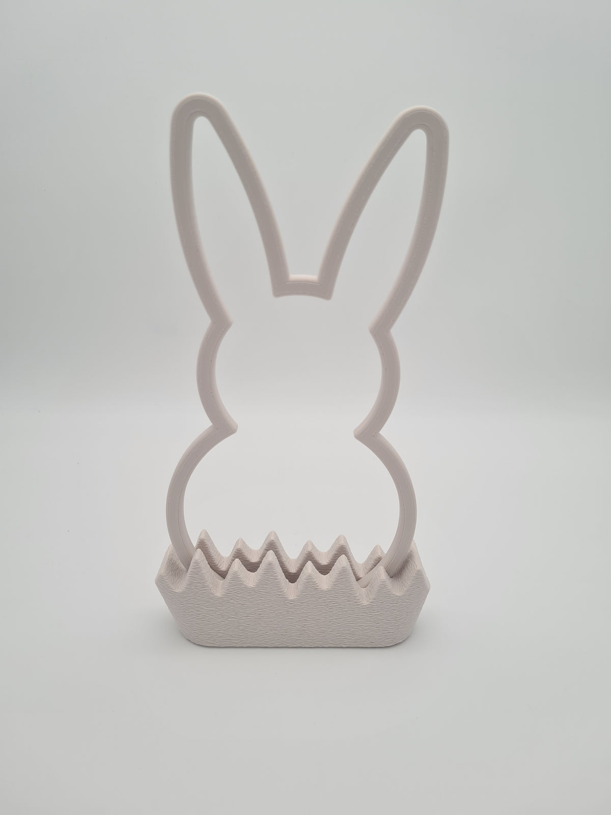 Osterhase „Outline“ groß in Bone White mit Sockel in Bone White – 3D-Druck aus PLA von print3design