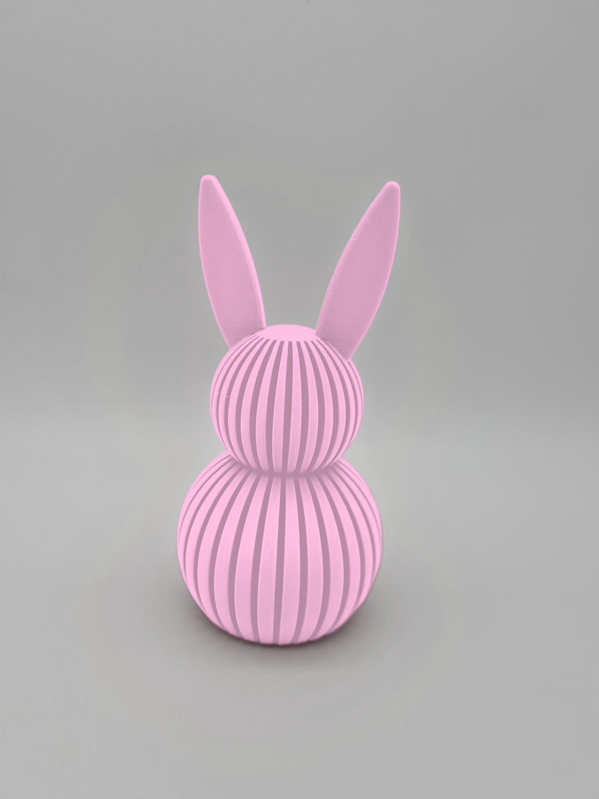Deko-Osterhase in Sakura Pink – moderne Osterdeko aus mattem PLA, 3D-Druck von print3design
