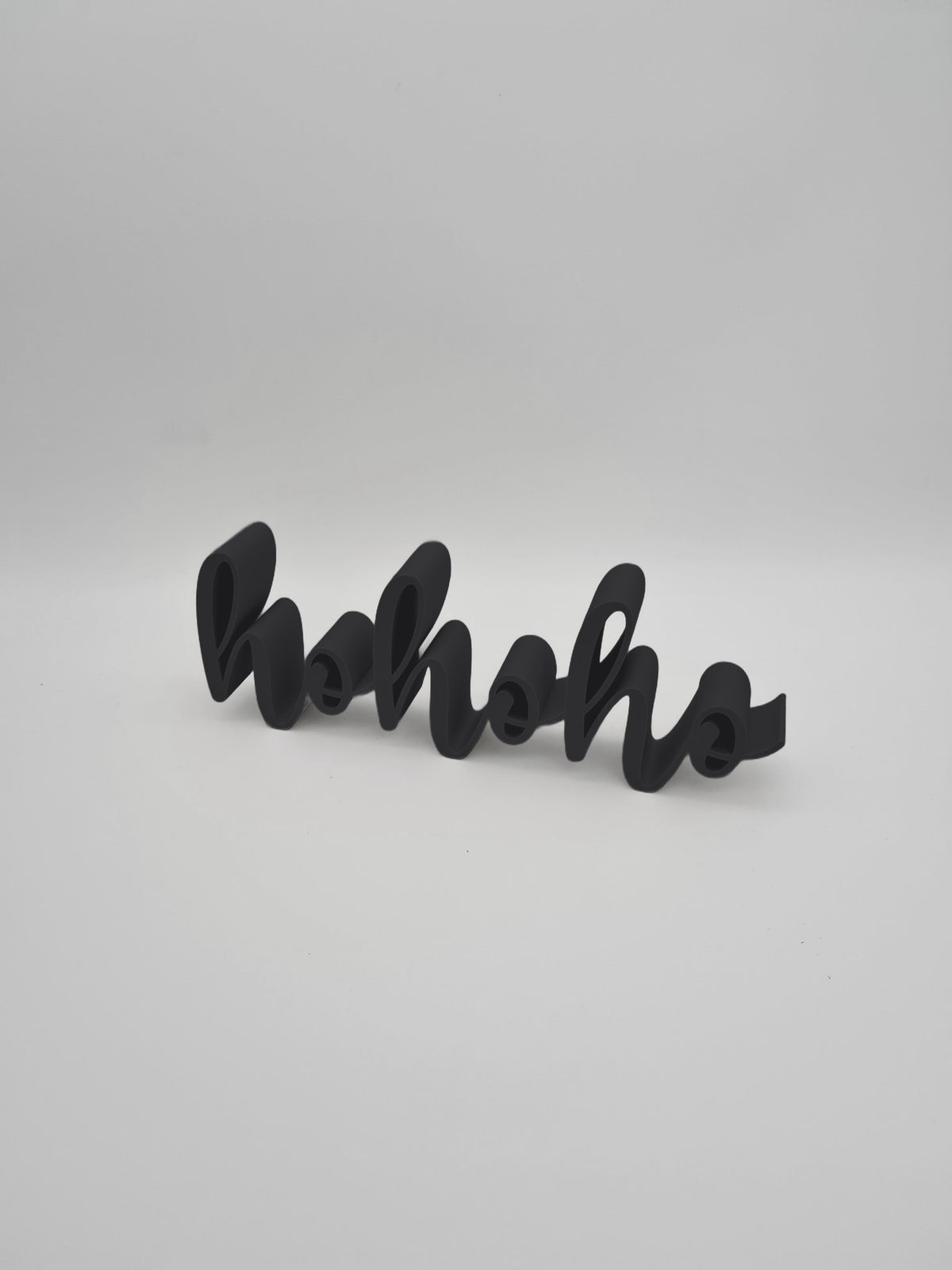 3D-Schriftzug „hohoho“ in Charcoal – Weihnachtsdeko für Wand & Regal aus mattem PLA, 3D-Druck von print3design